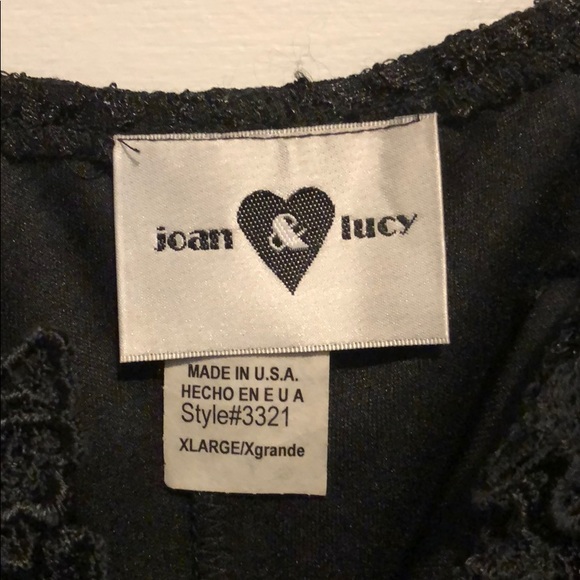 Black lace corset like top - Picture 2 of 7